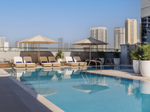 Holiday Inn Dubai Village Circle: новое имя знакомого отеля