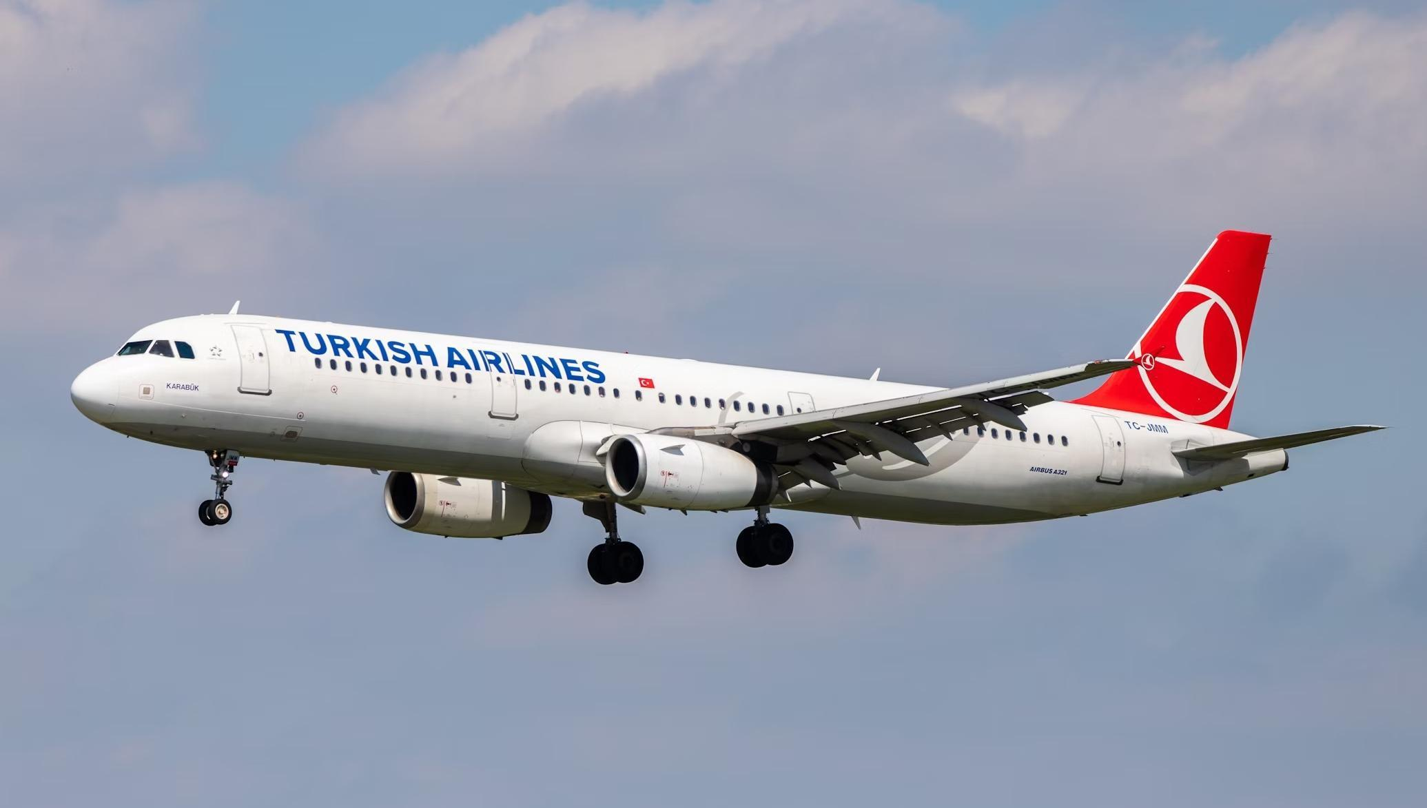 Туроператор приостановил продажу туров в Мексику на рейсах Turkish Airlines