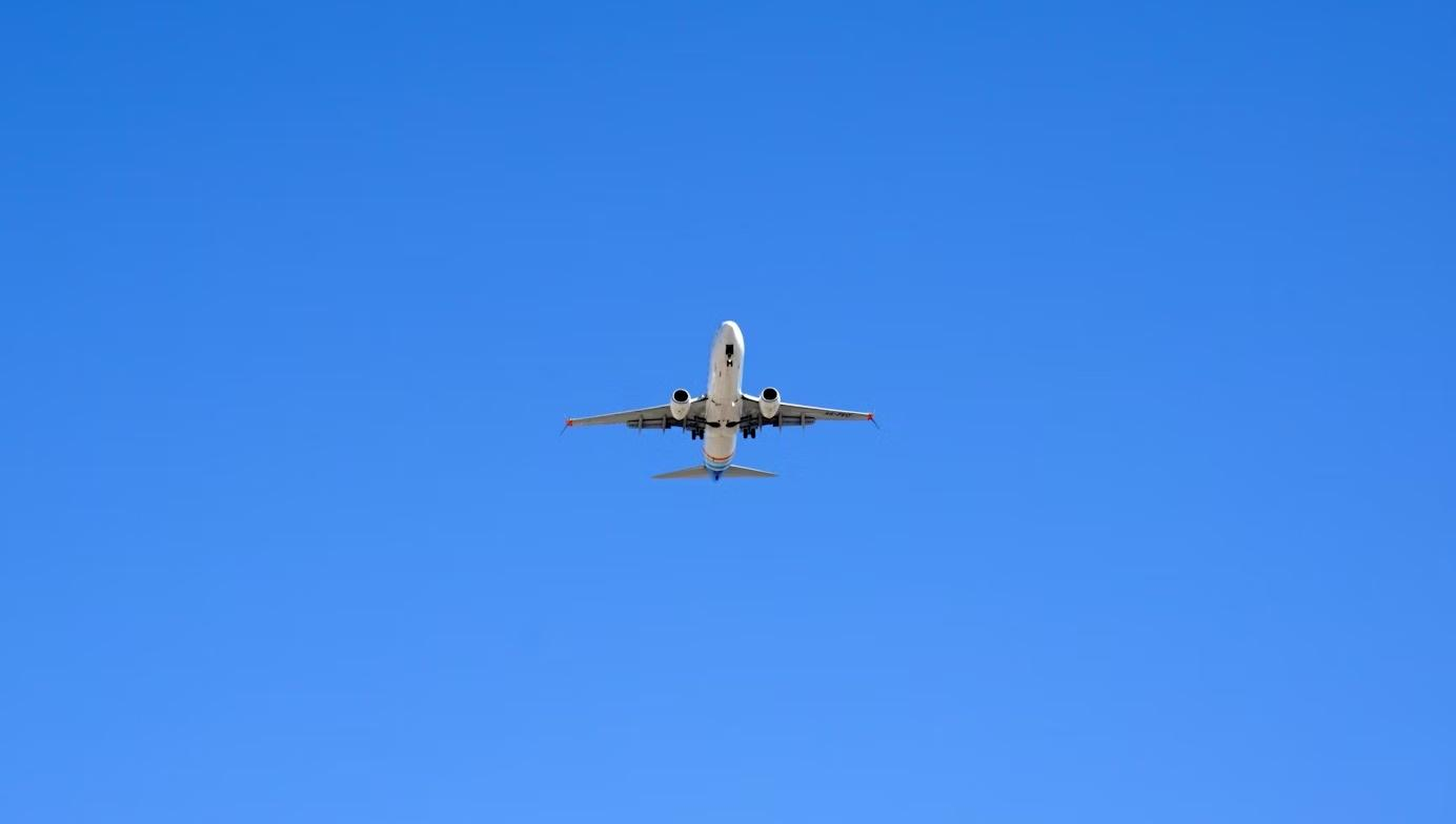 Туроператоры повторно пересаживают туристов: Flydubai изменила дату возобновления полетов