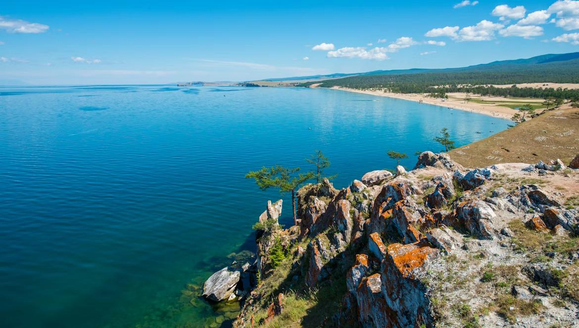 Администратор турбаз на Байкале похищала деньги, заселяя туристов в люксы вместо хостела