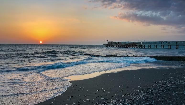 В Сочи из-за угрозы ракетной атаки туристам пришлось покинуть номера