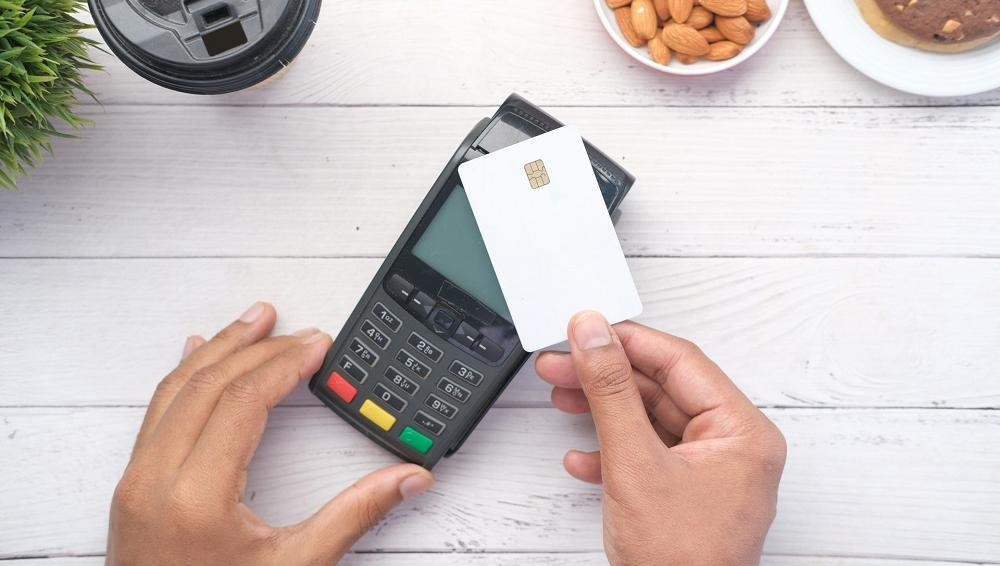Эквайринг подорожал: турагентам придется платить больше, а туристам — нет