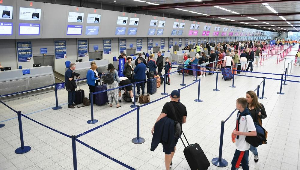 Туристы возвращаются из Азии и Африки с несколькими пересадками