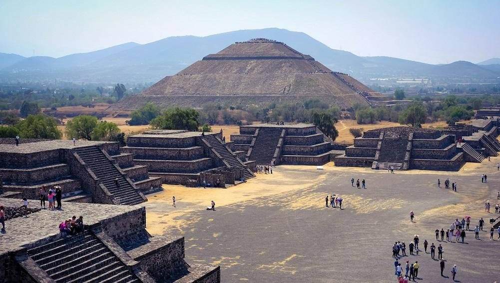 Российский турист получил ранение в результате стрельбы у пирамид в Мексике