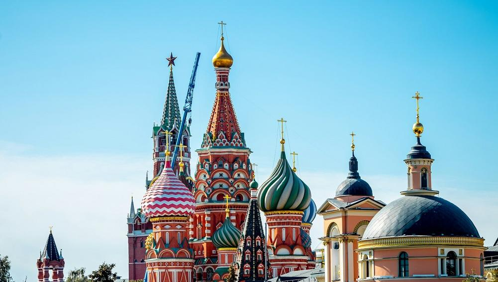 Въездной турпоток в Россию сократился почти на 20%